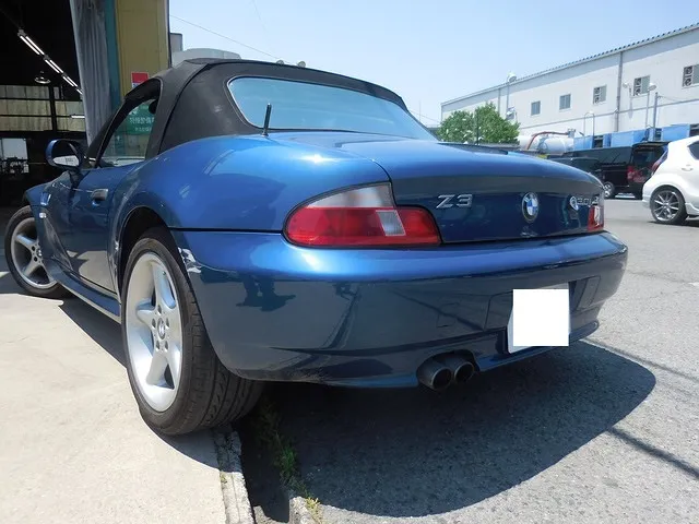 【神戸～大阪・全国】BMWZ3リヤバンパーぶつけた修理キレイ安い