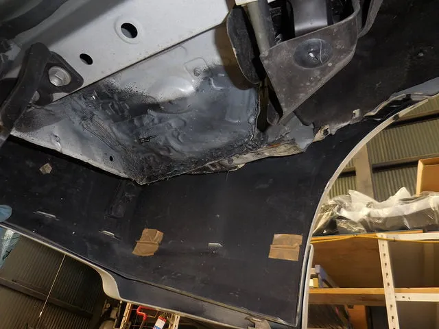 【全国対応】プリウスの不良修理車両オコシ作業の車が追突された修理