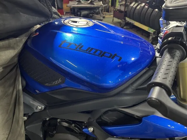 バイク車検　トライアンフ ストリートトリプル 675R｜神戸市中央区　車検・整備