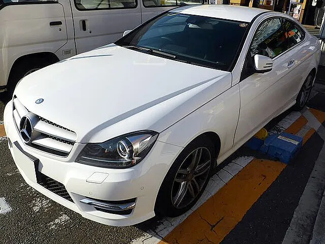 輸入車のエンジンオイル交換│車検・整備　東京都 足立区