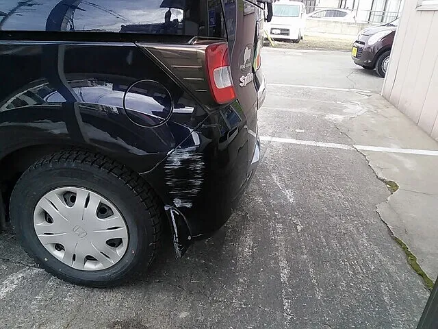 会津若松市　鈑金塗装　ホンダ フリード　リアバンパー・リアアウトサイドパネル修理など