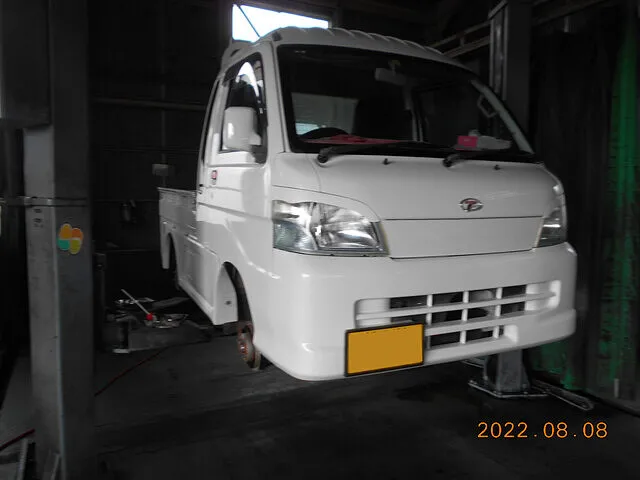 掛川市　車検・整備│ダイハツ ハイゼットトラック　タイヤ交換