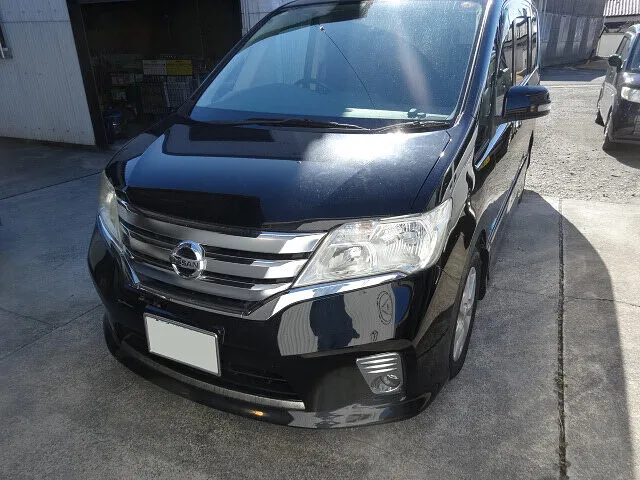 日産 セレナ　フロントドア　キズ・へこみ修理│掛川市　板金塗装