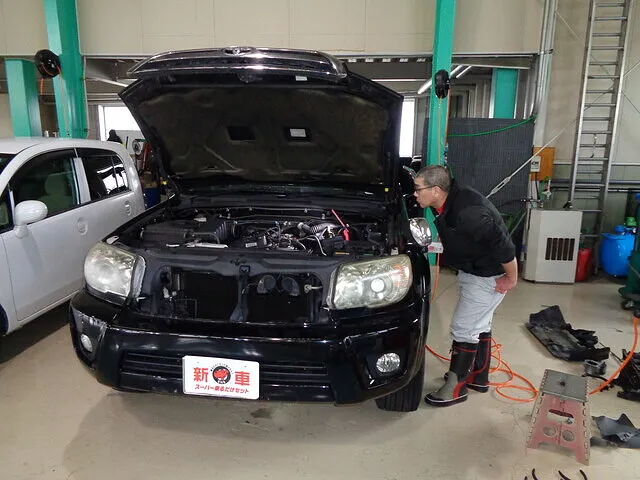 海津市　トヨタ　ハイラックスサーフ23.01.25　ヒーターが、効かなくて、修理に入りました。