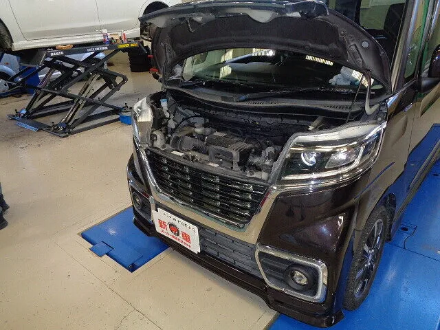 海津市　7リーススーパー乗るだけ保証　スペーシアカスタム　エンジンヘッドカバー交換無料