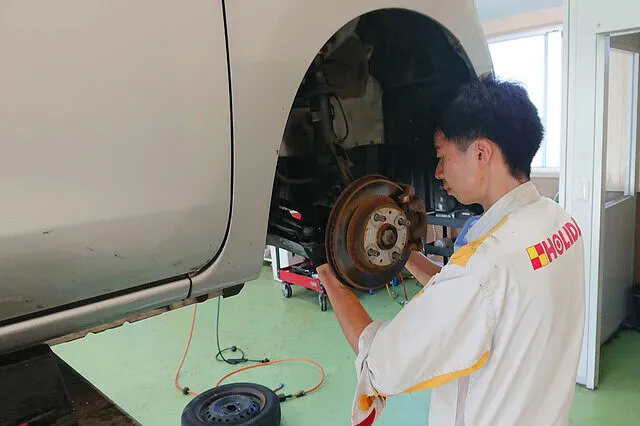 出雲市　ダイハツ タント　ブレーキパッド交換　オイルエレメント交換│車検・整備