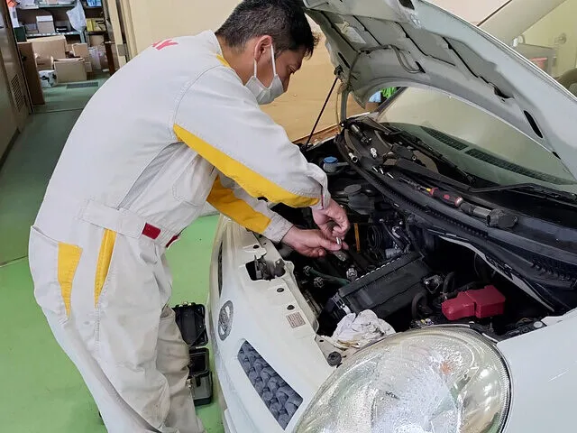 出雲市　日産 モコ　エンジン修理　スパークプラグ交換│車検・整備