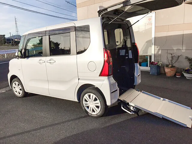 出雲市　福祉車両レンタル『ダイハツ タント』｜レンタカー