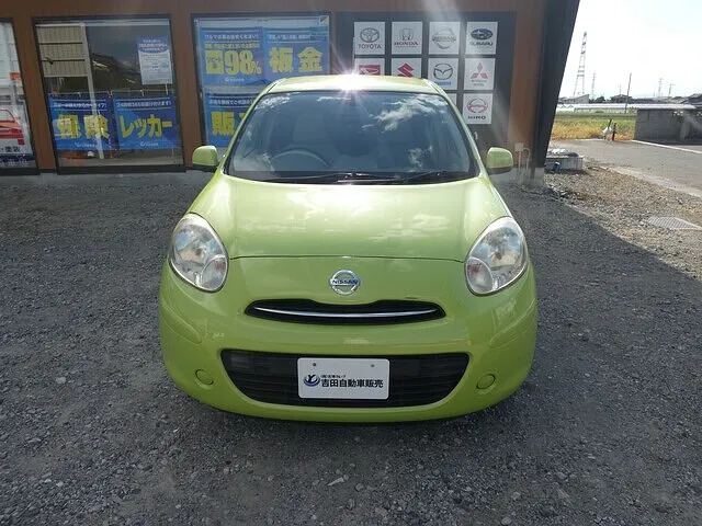 【児玉郡で日産マーチ中古車を激安で探すなら】人気の色にこだわらなければ、状態の良い掘り出しマーチが見つかります。