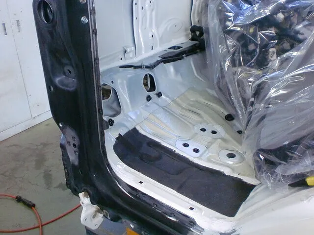 北見市　フロント部の事故修理02　トヨタ ダイナ│鈑金塗装