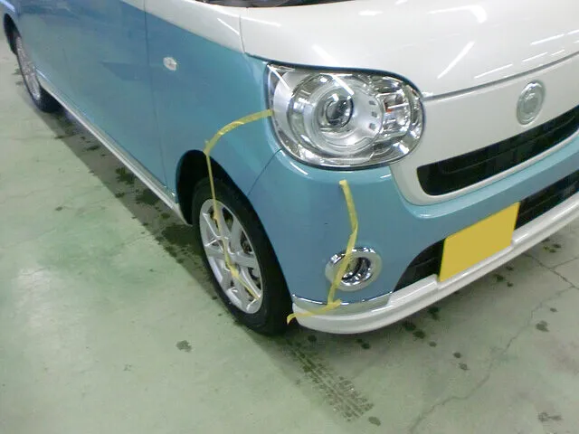 北見市　フロントバンパー・フロントフェンダー交換　キズ修理　ダイハツ ムーヴキャンバス｜鈑金塗装