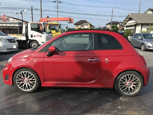 フィアット　アバルト　595　鈑金施工事例