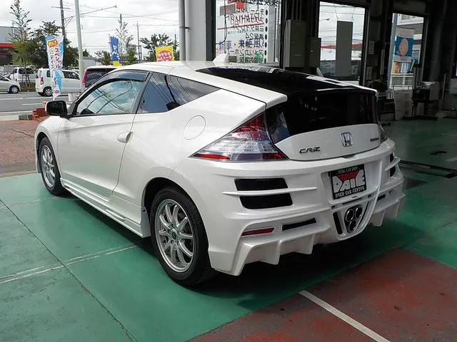 エアロパーツ取付・塗装 ホンダCR-Z | 鈑金塗装 行田市