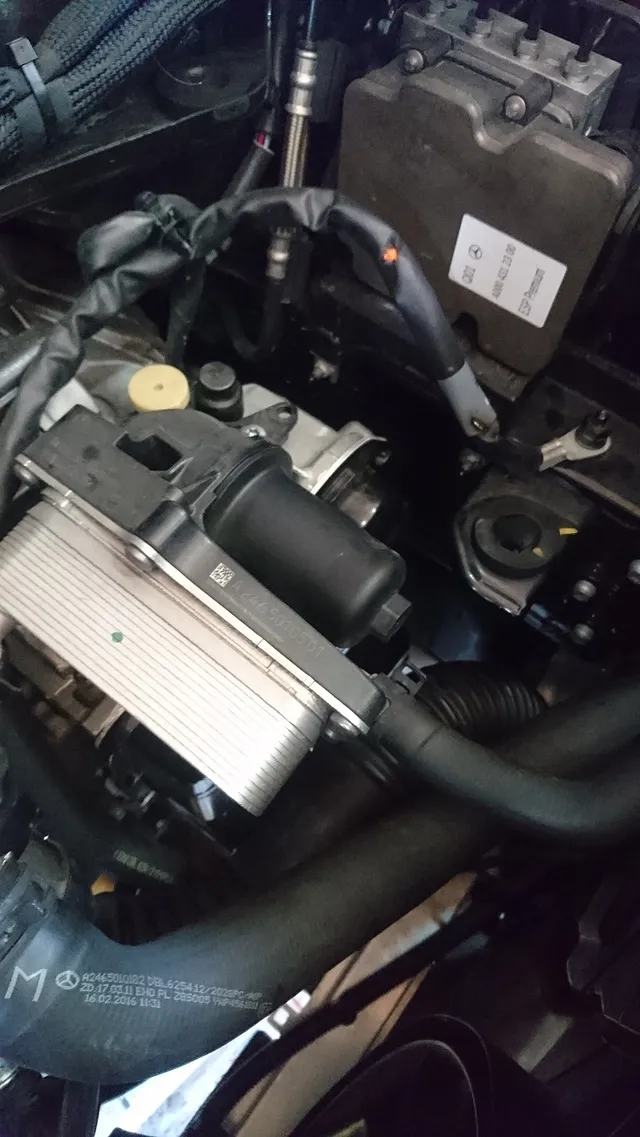 メルセデス・ベンツCLA180シューティングブレイク（W117）7速ツイン