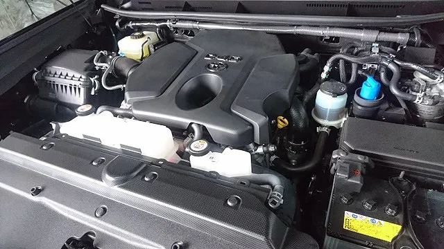 トヨタプラド150後期ディーゼル　トランスミッションオイルクーラー トヨタプラド150後期ディーゼル トランスミッションオイル