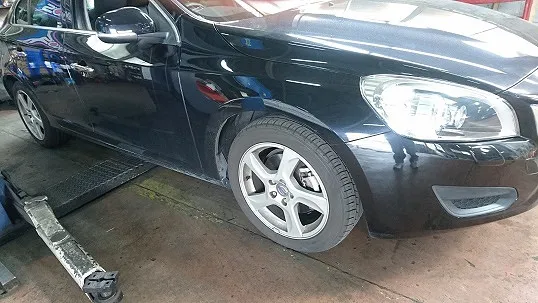 Volvo・ボルボS60 法定点検整備作業。