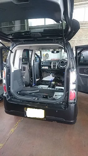 スズキ・ワゴンR　自動車室内クリーニング＆ボッシュ・エアコンクリーニング点検診断作業