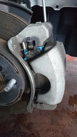 MB-126-124-201エンジン-シリンダーヘツト販売