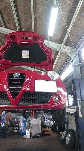 アルファロメオ・MITO タイミングベルト、ウォーターポンプ、ドライブベルト他交換作業