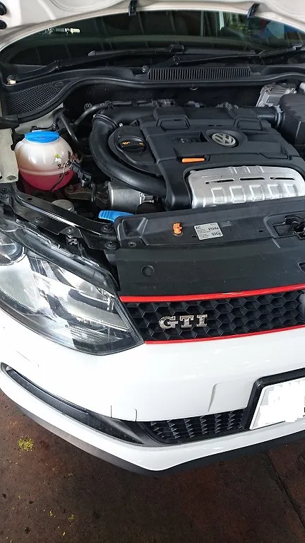 VW・polo GTI(6RCAV) ラジエーター水漏れ＆交換作業編。 半田市 Bosch Car Service 巽自動車