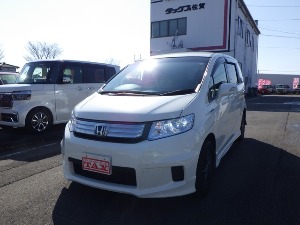 フリードスパイクハイブリッド