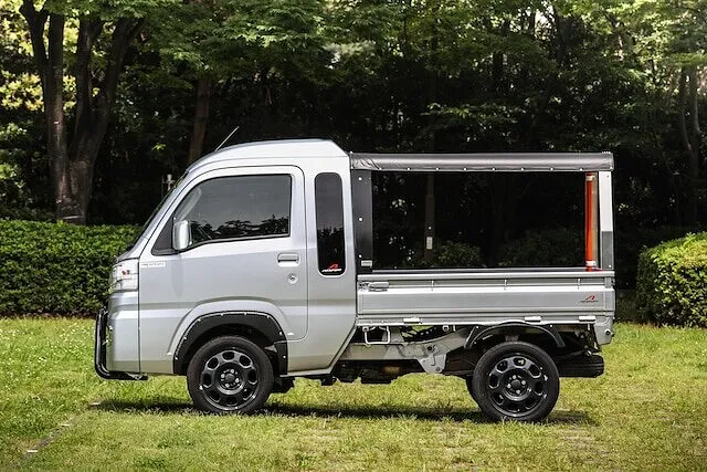 軽トラインチアップやイメージチェンジしませんか‼️ オシャレな軽トラに大変身！ハイゼットトラックのオススメ