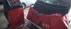 カーエアコン　　フラッシング作業画像