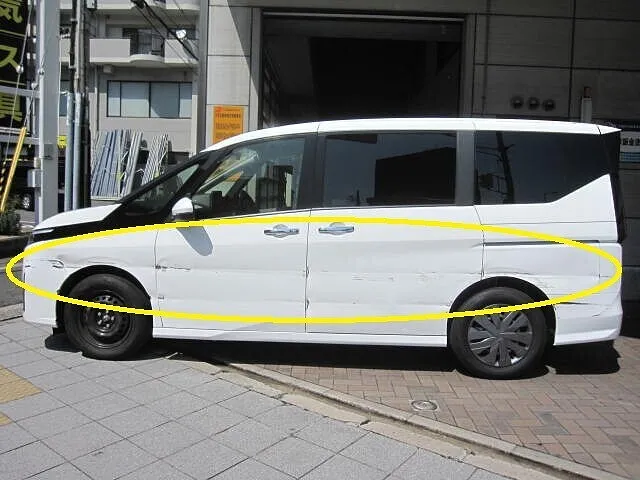 日産　セレナ フロントバンパー・フロントフェンダー・フロントドア・リアドア交換 クォーターパネル・リアバンパー キズ・ヘコミ修理│大阪市平野区　鈑金塗装　保険修理