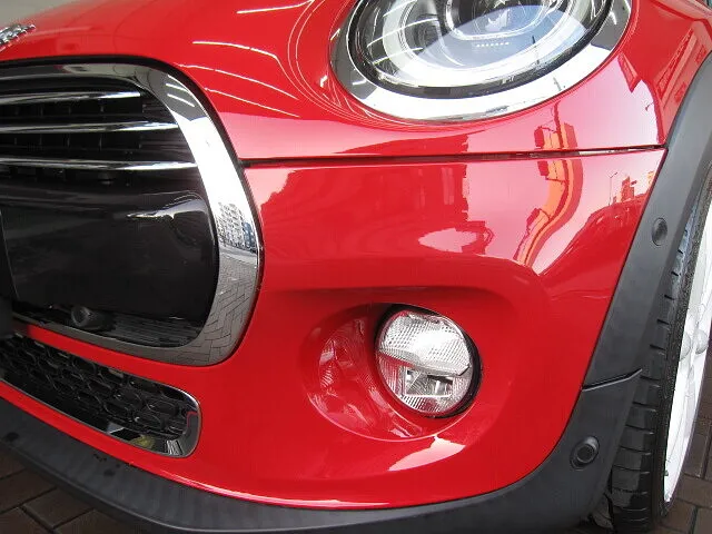 BMW ミニ フロントバンパー 擦り傷修理│大阪市平野区 鈑金塗装 部分塗装