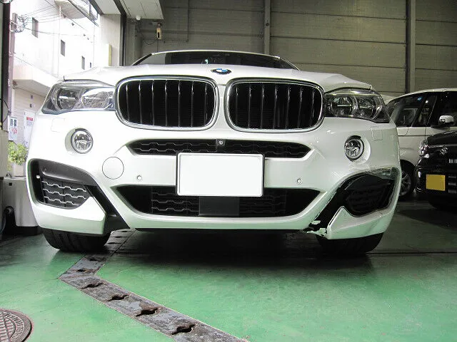 BMW X6 フロントバンパー キズヘコミ修理│大阪市平野区 鈑金塗装