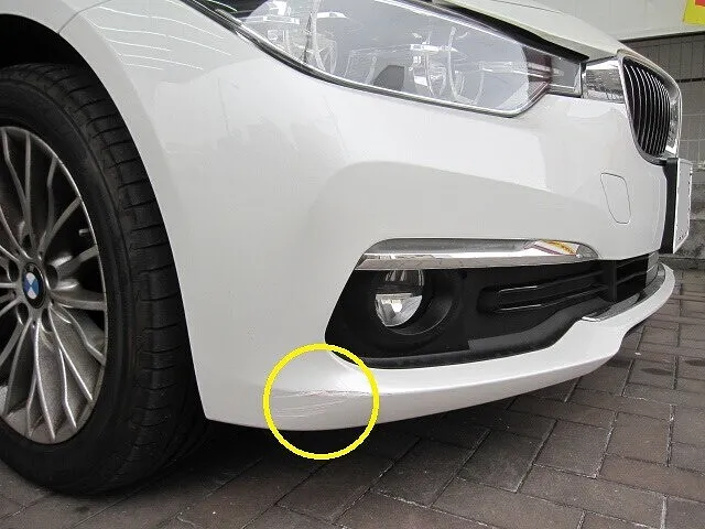 BMW 320d　フロントバンパー　擦り傷修理　キズ・ヘコミ修理│大阪市平野区　鈑金塗装
