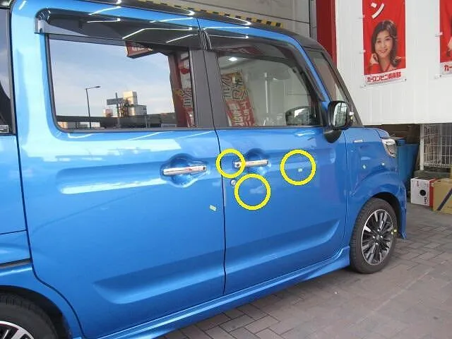 スズキ　スペーシア　フロントドア　キズ・ヘコミ修理　│大阪市平野区　鈑金塗装