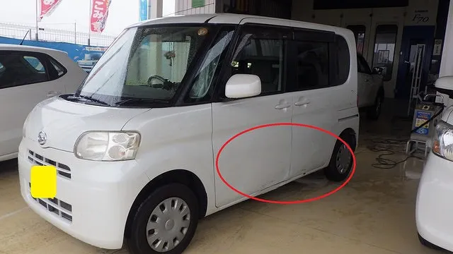 ダイハツ　タント　左ドア　スライドドア　サイドシル　クォータ　ヘコミキズ　格安　泉佐野市　カーサービスシンワ