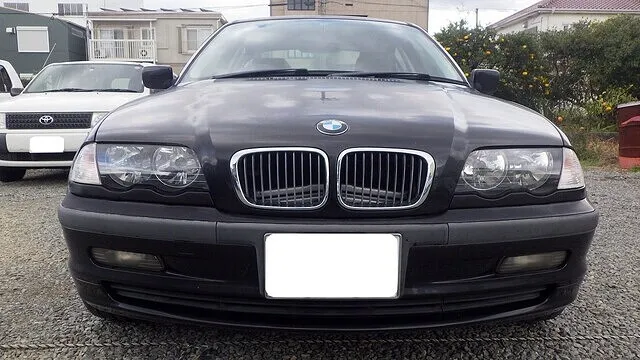 BMW　ボンネット　ルーフ　塗装劣化　運転席のドア　前後バンパー　ヘコミ　キズ　修理　阪南市のお客様　カーサービスシンワ　