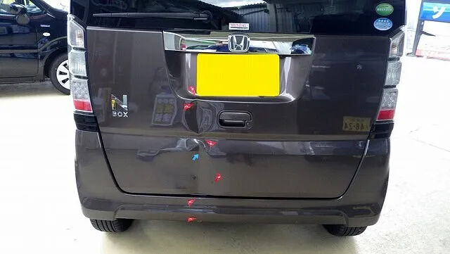 ホンダ　N-BOX　ゲート　リアバンパー　バックパネル　ヘコミ　板金塗装　泉南市のお客様　カーサービスシンワ