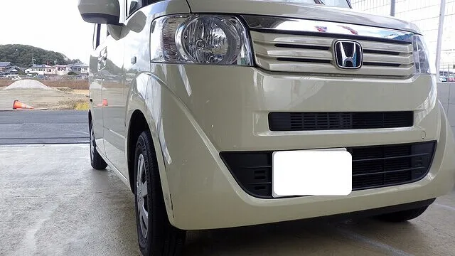 ホンダ　N-BOX　フロントバンパー　車傷修理　貝塚市のお客様　カーサービスシンワ