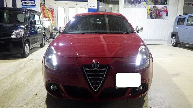 アルファロメオ　フロントバンパー　左スポイラー　バックドア　キズ修理　鈑金塗装修理　岸和田のお客様　カーサービスシンワ