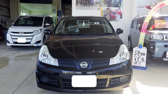 日産　ウィングロード　フロントバンパー　フェンダー　キズ修理　交換　カーサービスシンワ
