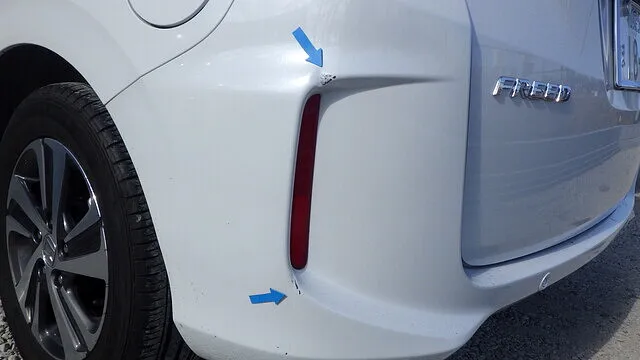 ホンダ　フリードのバンパー修理キャンペーン　泉佐野市　カーサービスシンワ