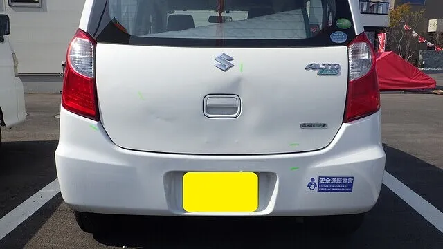 スズキ　アルト　後ろ周り損傷　ゲート　リアバンパー　車のキズ　修理　保険修理　泉佐野市のお客様　カーサービスシンワ