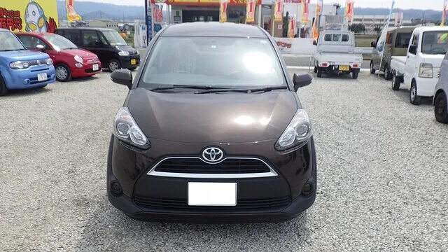 トヨタ　シエンタ　車検事例　大阪府泉佐野市　ワイパーゴム交換　ブレーキオイル交換　