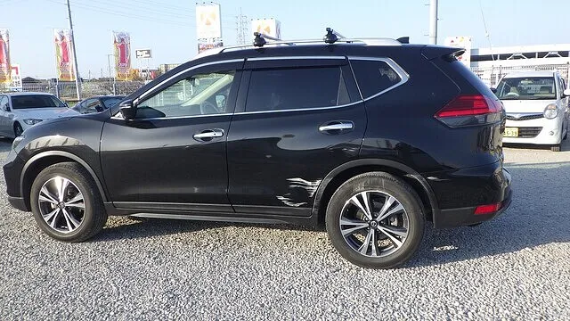 日産　エクストレイル　左リアドア　バンパー　キズ修理　車のキズ　修理の方法　熊取町のお客様　カーサービスシンワ