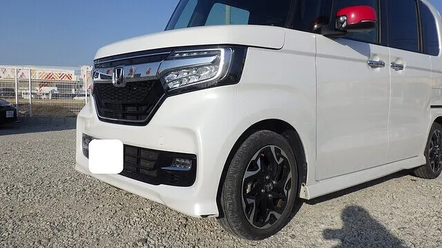 ホンダ　N-BOX　フロントバンパー　キズ修理　岸和田市のお客様　丁寧　安心　カーサービスシンワ