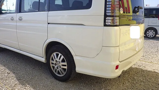 ホンダ　ステップワゴン　フロントバンパー　リアバンパー　左クォーター　バックドア　キズヘコミ修理　泉佐野市のお客様　カーサービスシンワ