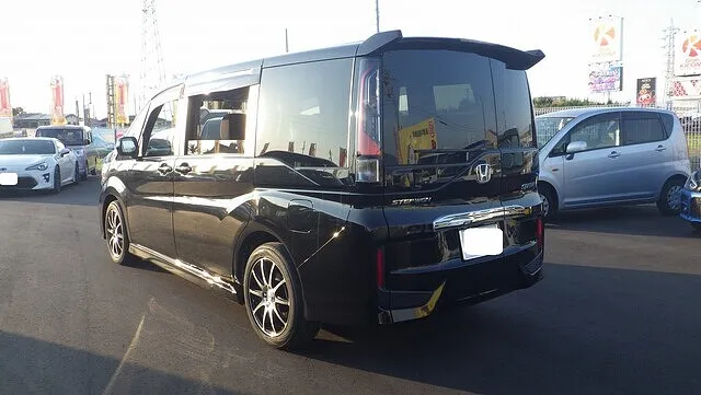 ホンダ　ステップW　左後ろ　ヘコミキズ修理　修理方法　車のキズ　泉南市のお客様　カーサービスシンワ