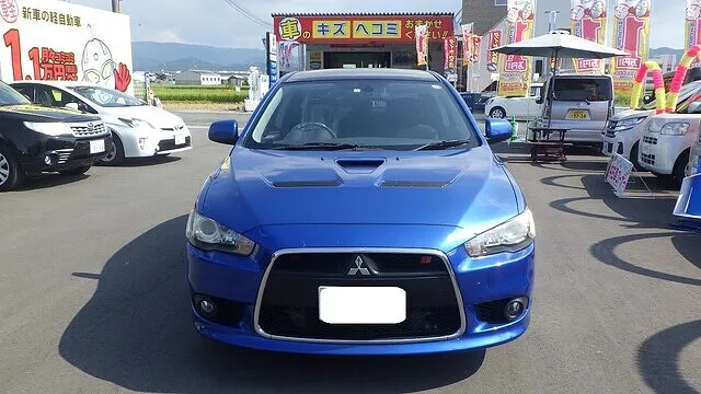 三菱　ギャラン　フロントバンパー　ボンネット　色替え　青から黒にカラーチェンジ　塗装　泉佐野市　カーサービスシンワ