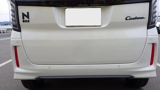 ホンダ　NBOXカスタム　リアゲート　バックドア　鈑金塗装　キズ　ヘコミ　自転車　泉佐野　泉南　貝塚　岸和田　カーサービスシンワ