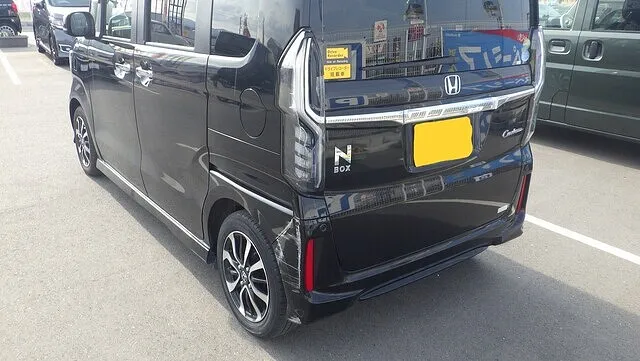 ホンダ　NBOX　左後ろ　損傷　鈑金塗装　キズヘコミ　リアバンパー　テールランプ割れ　部品交換　自費修理　泉佐野市　カーサービスシンワ