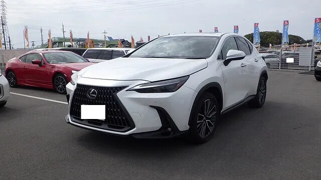 レクサス NX450ｈ+ 鈑金塗装修理 交換 右フロントドア 右リヤドア 泉佐野市 貝塚市 岸和田市 泉南市 阪南市 熊取町 田尻町