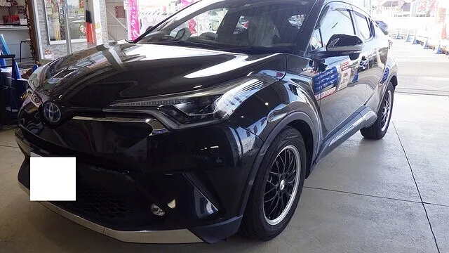 トヨタ　CH-R　左前傷へこみ　鈑金塗装　和歌山市　岩出市　